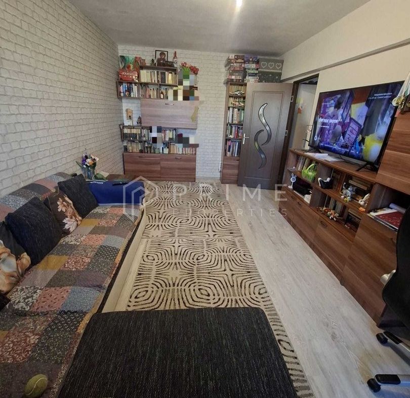 Apartament cu 3 camere, decomandat – Cartier Tudor, Zona Diamant