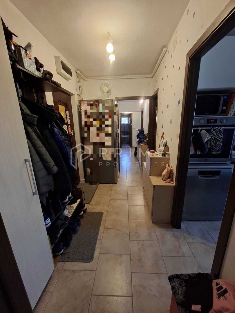 Apartament cu 3 camere, decomandat – Cartier Tudor, Zona Diamant