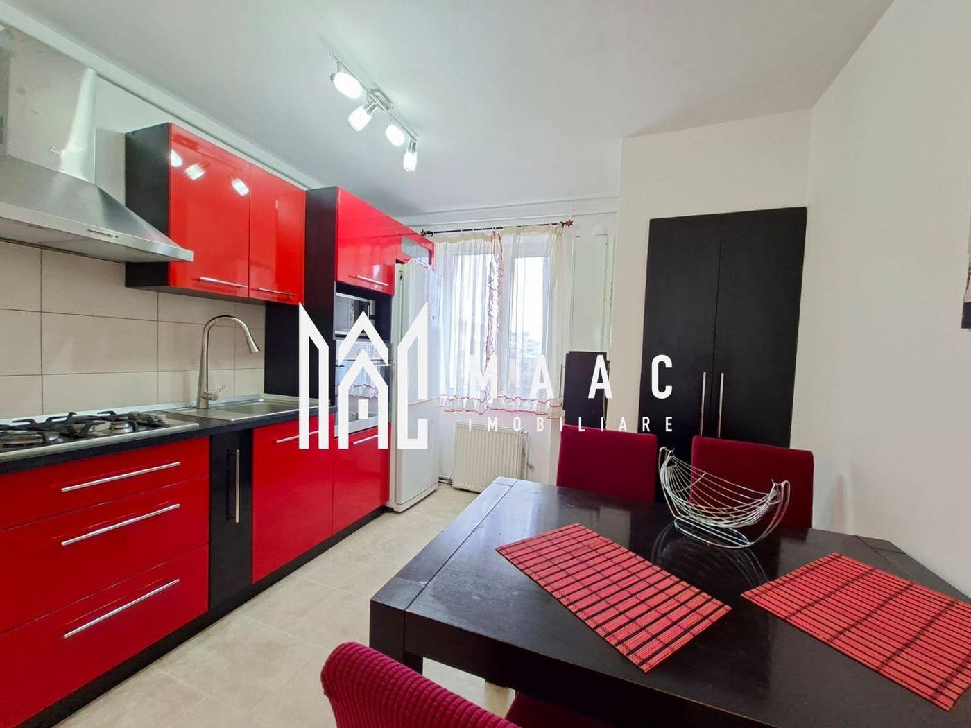 Apartament 3 camere| Balcon | 68MPU | Hipodrom