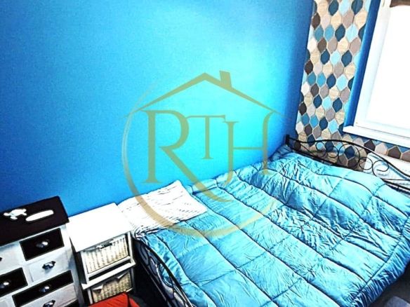 Vand apartament cu 4 camere in zona spitalul judetean,comision ,,0”