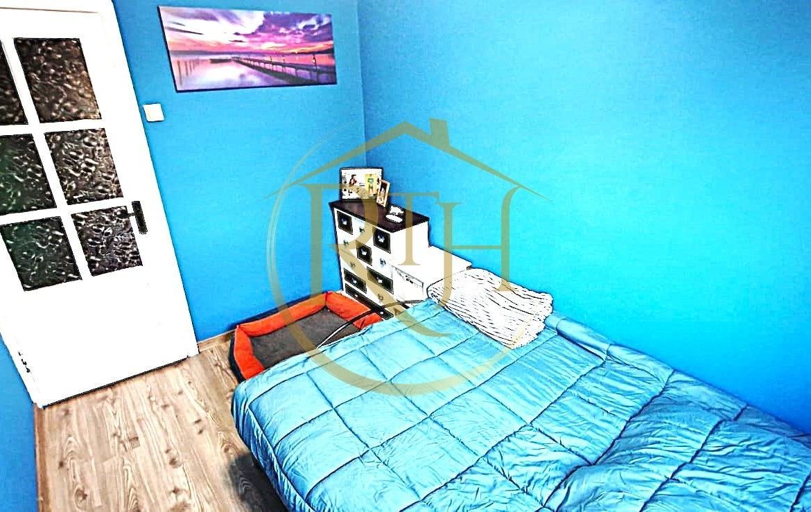 Vand apartament cu 4 camere in zona spitalul judetean,comision ,,0”