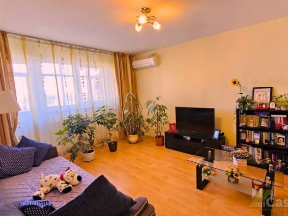 Apartament 4 Camere – Micro 18, Vis-a-Vis de Spitalul Județean, Galați