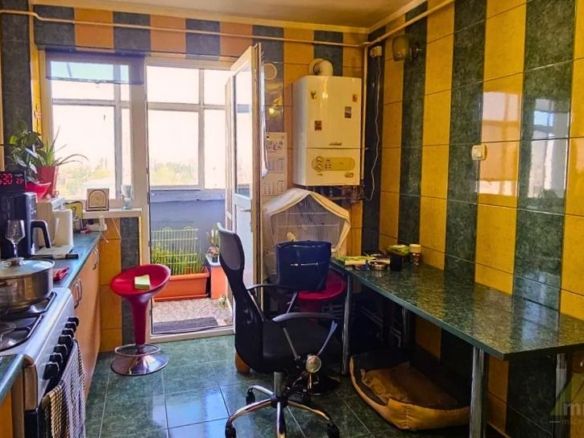 Apartament 4 Camere – Micro 18, Vis-a-Vis de Spitalul Județean, Galați