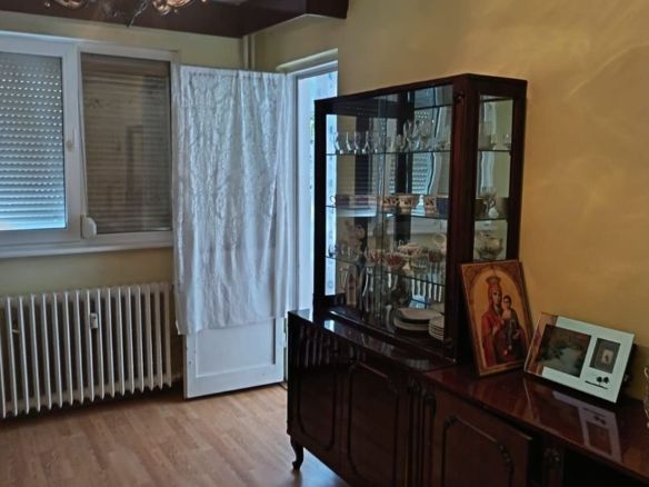 De vanzare apartament cu 2 camere, parter, micro 13 B, 58.500 euro