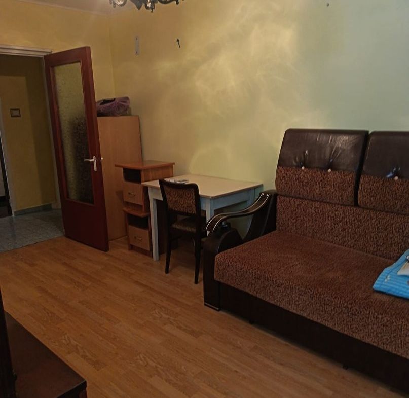 De vanzare apartament cu 2 camere, parter, micro 13 B, 60.000 euro