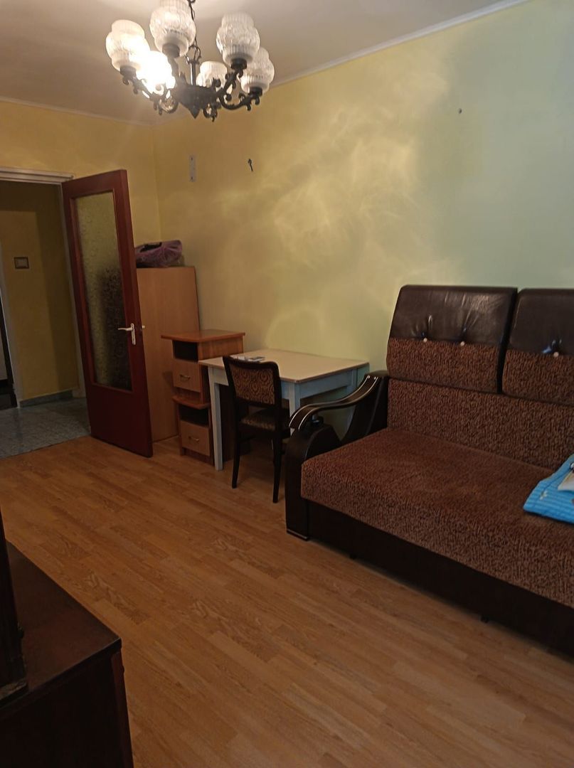 De vanzare apartament cu 2 camere, parter, micro 13 B, 60.000 euro