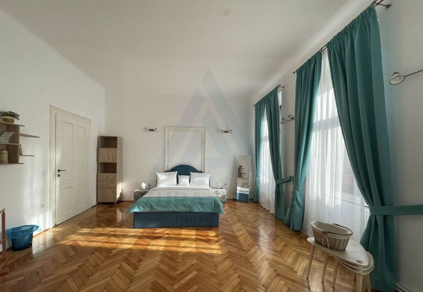 Apartament 3 camere la casă 106 mp utili 3 bai pivnita Ultracentral