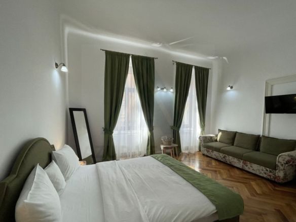Apartament 3 camere la casă 106 mp utili 3 bai pivnita Ultracentral