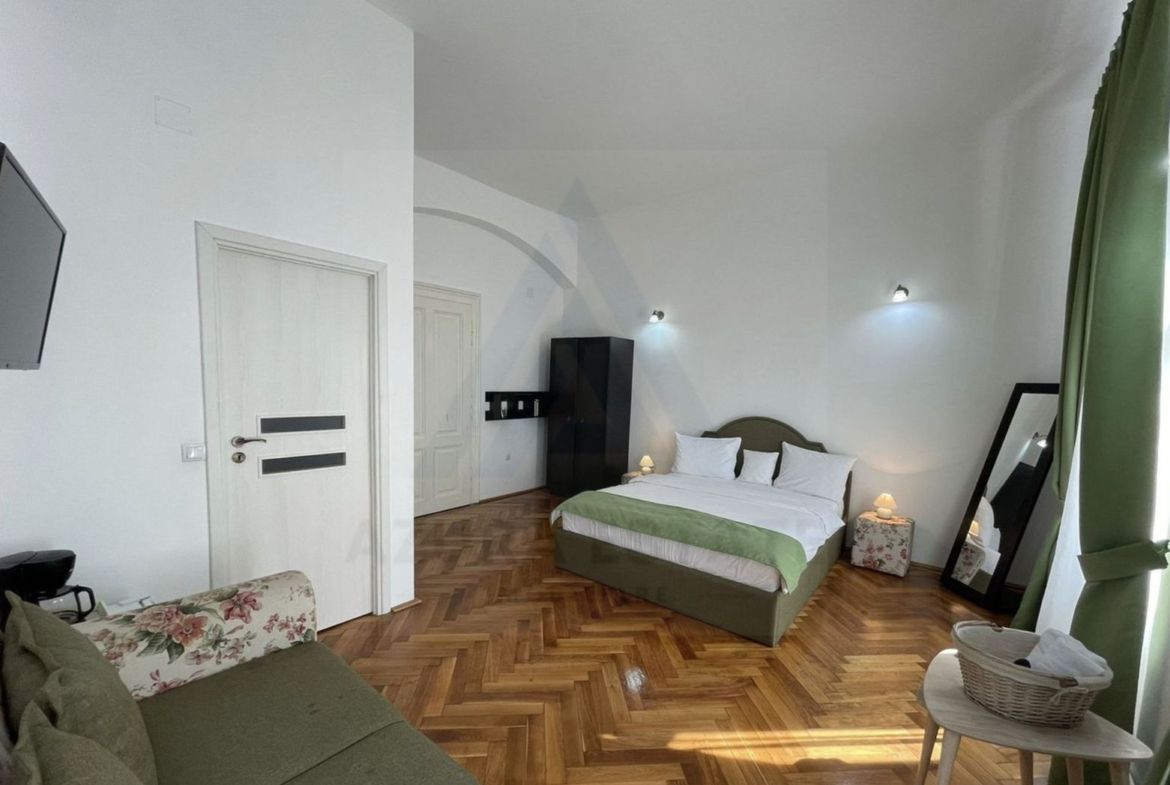 Apartament 3 camere la casă 106 mp utili 3 bai pivnita Ultracentral