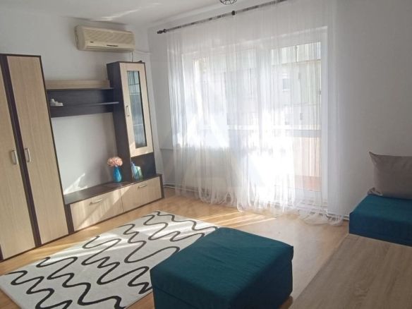 Apartament renovat 3 camere 66 mp utili 2 balcoane 2 bai zona Turnisor