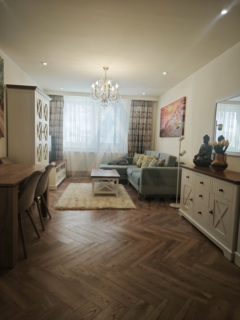 Apartament 2 camere utilat premium izolat termic in zona Strand