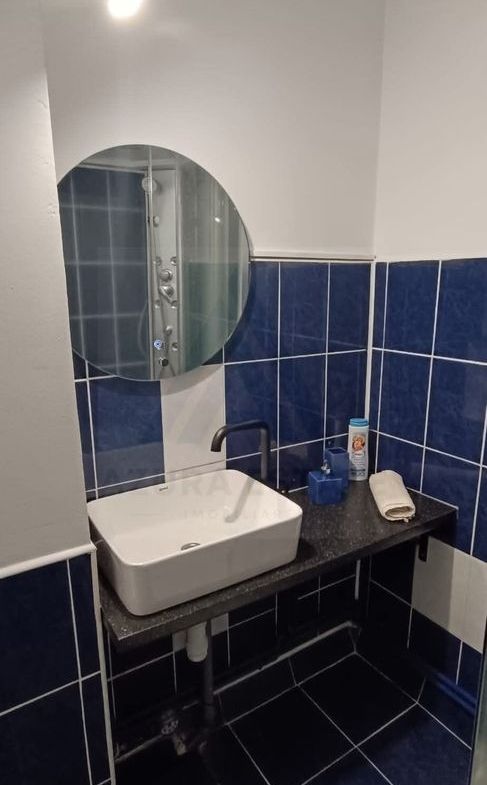 Apartament renovat 3 camere 66 mp utili 2 balcoane 2 bai zona Turnisor