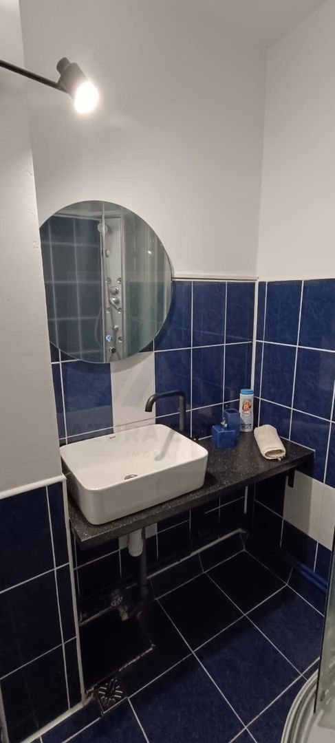 Apartament renovat 3 camere 66 mp utili 2 balcoane 2 bai zona Turnisor