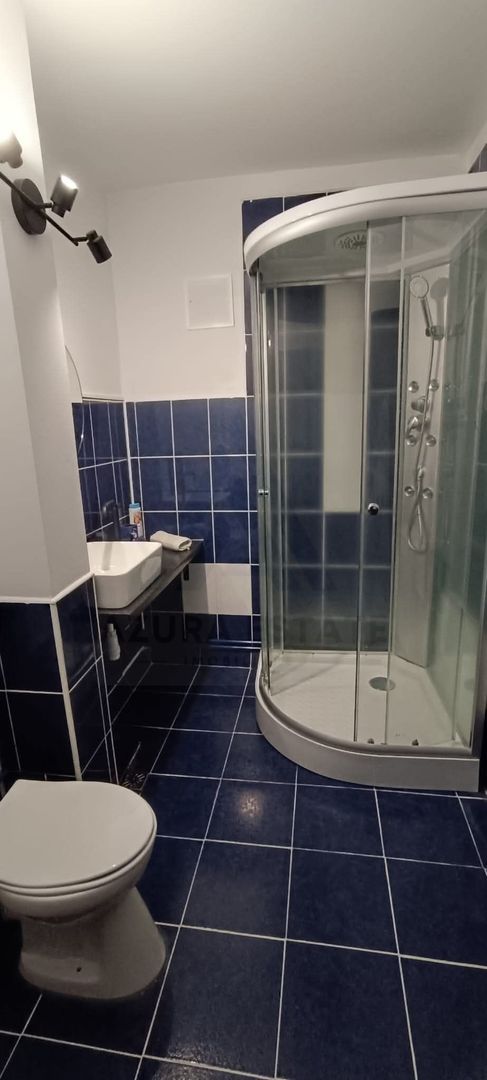 Apartament renovat 3 camere 66 mp utili 2 balcoane 2 bai zona Turnisor