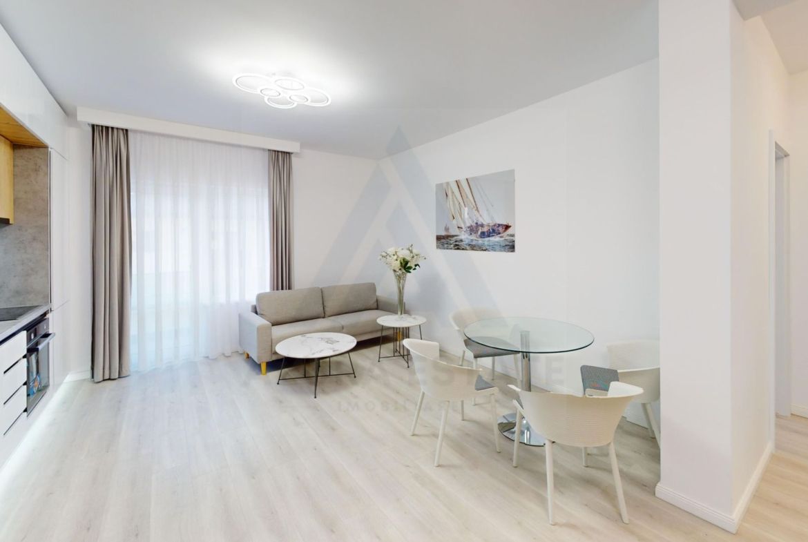 Apartament 3 camere balcon 8.1 mp si loc de parcare pe Dna Stanca