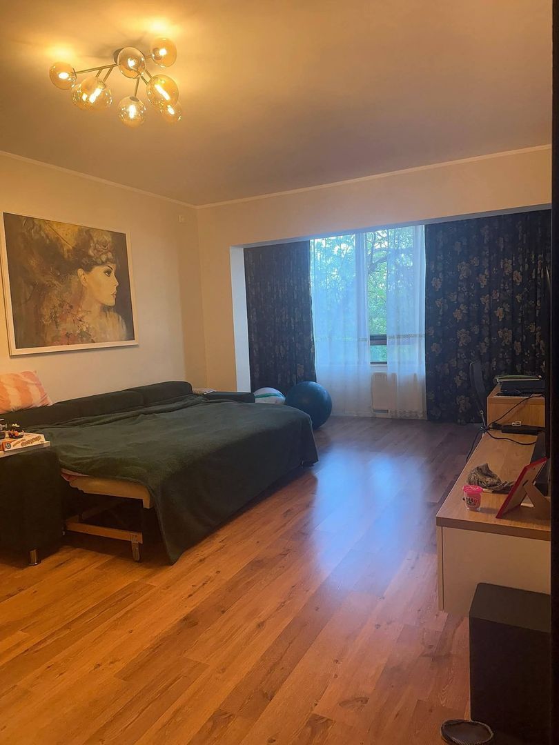De vanzare apartament 2 camere Complex Vega, 120.000 euro