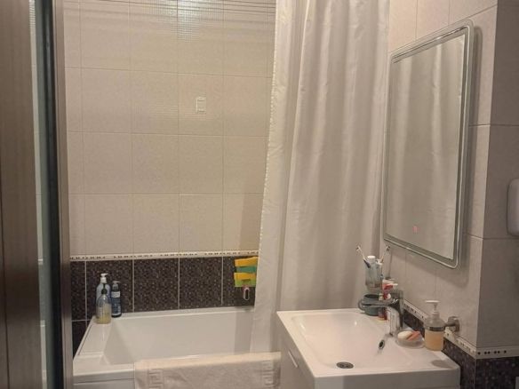 De vanzare apartament 2 camere Complex Vega, 120.000 euro