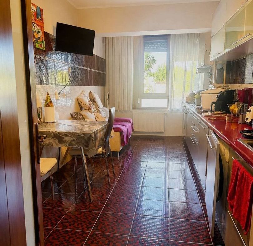 De vanzare apartament 2 camere Complex Vega, 120.000 euro