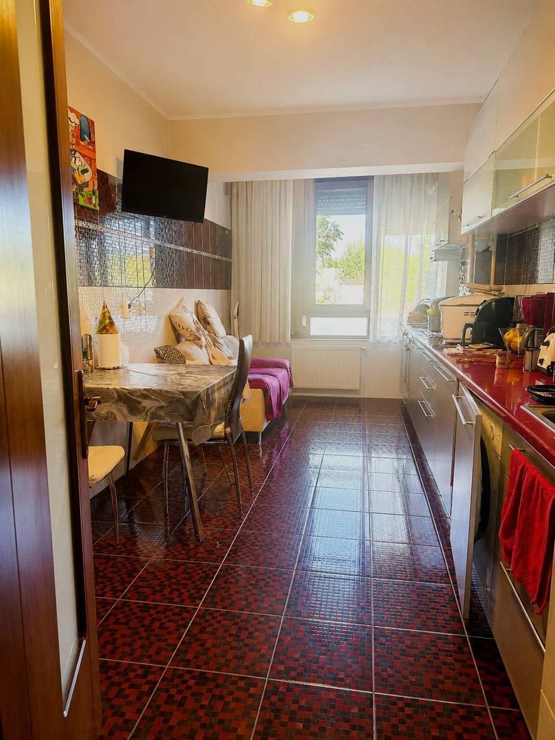 De vanzare apartament 2 camere Complex Vega, 120.000 euro
