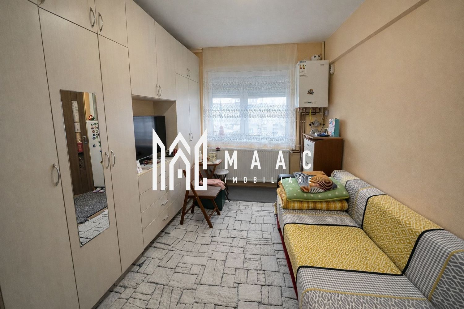 Garsonieră | Etaj Intermediar | Mobilată și Utilată | Lazaret
