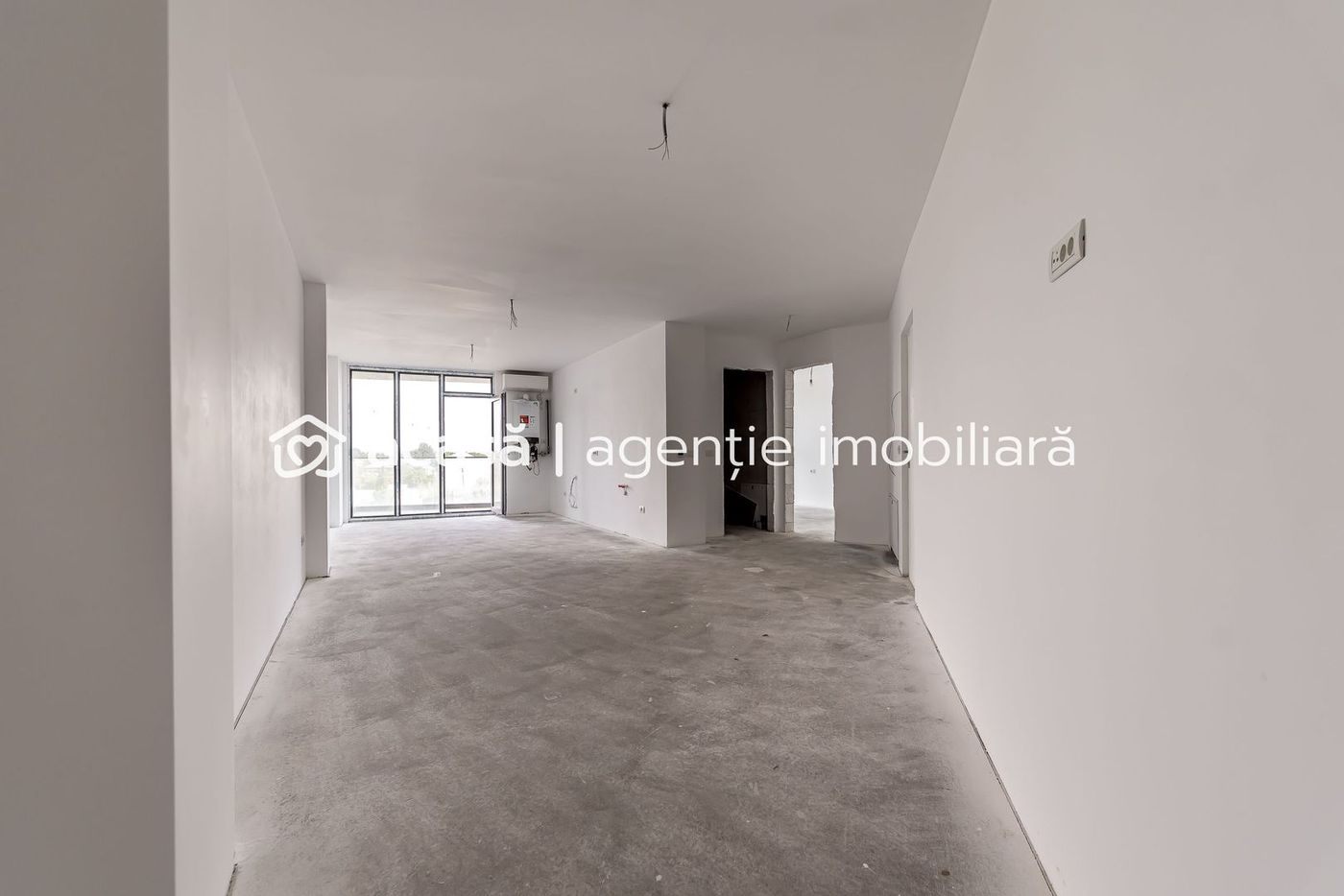 Apartament cu 2 camere, bloc nou, Subcetate, Arad