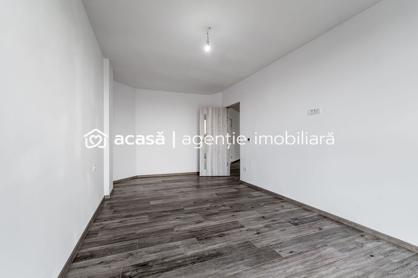 Apartament cu 2 camere, bloc nou, Subcetate, Arad