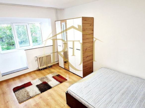 Proprietar inchiriez apartament 1 cameră  – zona Aradului, lângă Iulius Mall