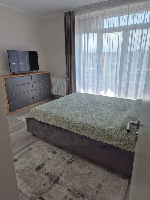 Penthouse 83 mp 3 camere 2 băi terasa 37 mp boxa la subsol Avangarden