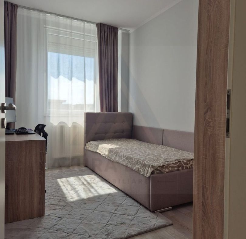 Penthouse 83 mp 3 camere 2 băi terasa 37 mp boxa la subsol Avangarden