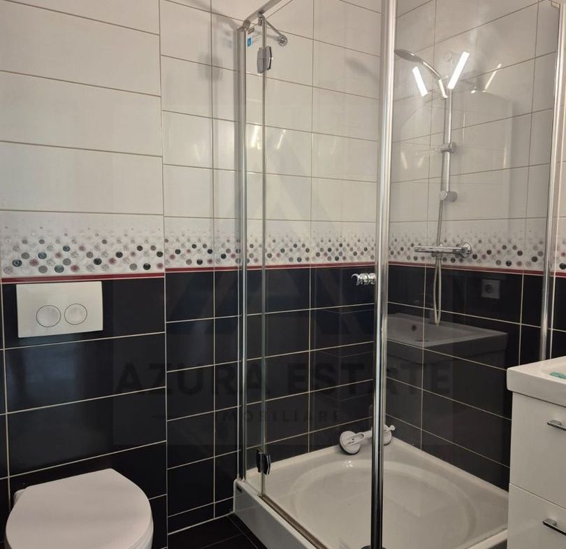 Penthouse 83 mp 3 camere 2 băi terasa 37 mp boxa la subsol Avangarden