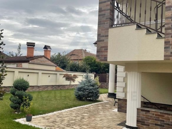Vila 360 mp utili super exclusivista si teren 750 mp in Sibiu