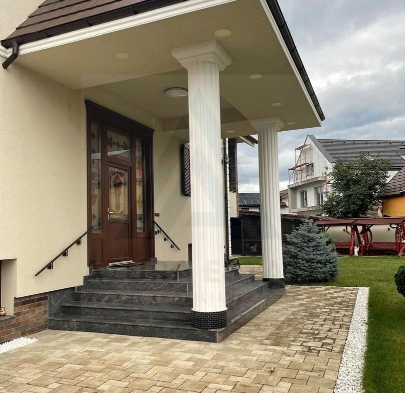 Vila 360 mp utili super exclusivista si teren 750 mp in Sibiu