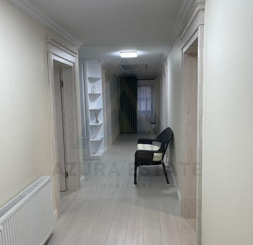 Vila 360 mp utili super exclusivista si teren 750 mp in Sibiu