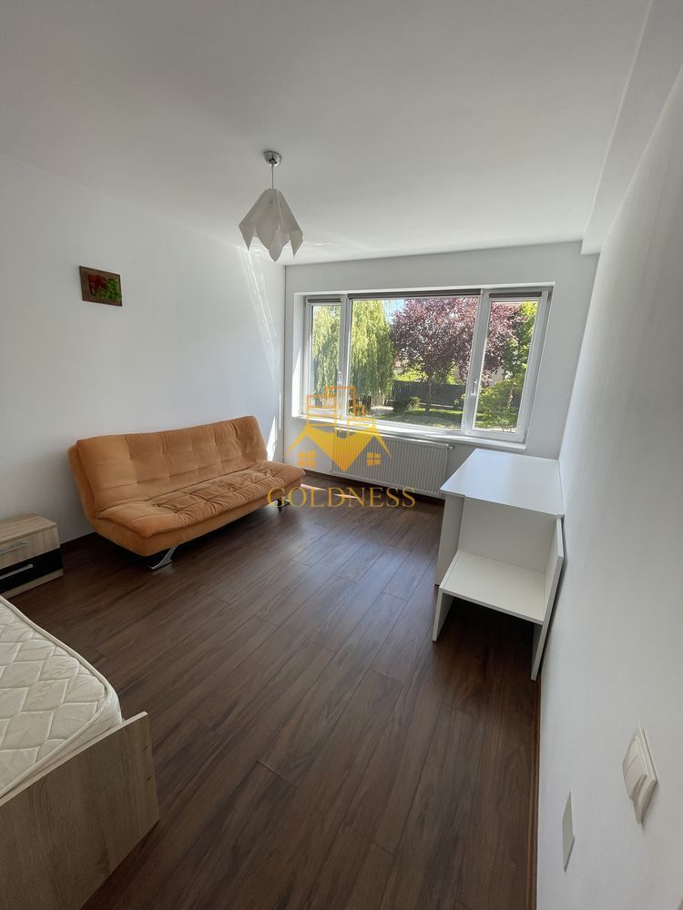 Duplex/Casa, Europa, Eugen Ionesco, Frunzișului, Observatorului, Garaj