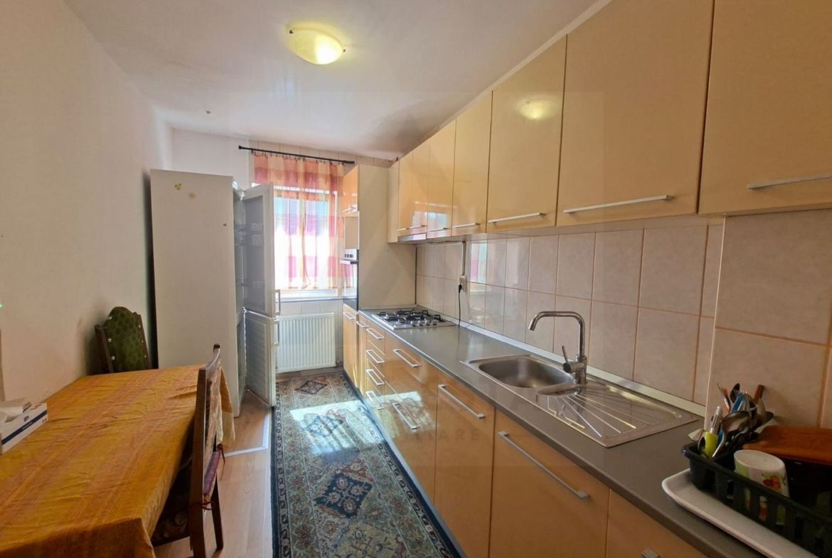 Apartament 3 camere 70 mp Parcul Sub Arini
