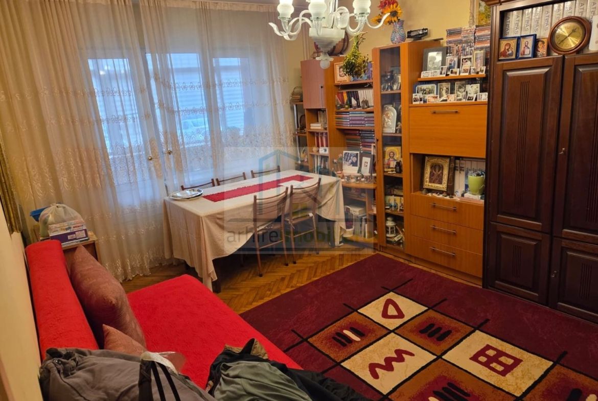 Apartament 3 camere spațios | 63 mp + balcon | bloc 1981 | Olteniței –