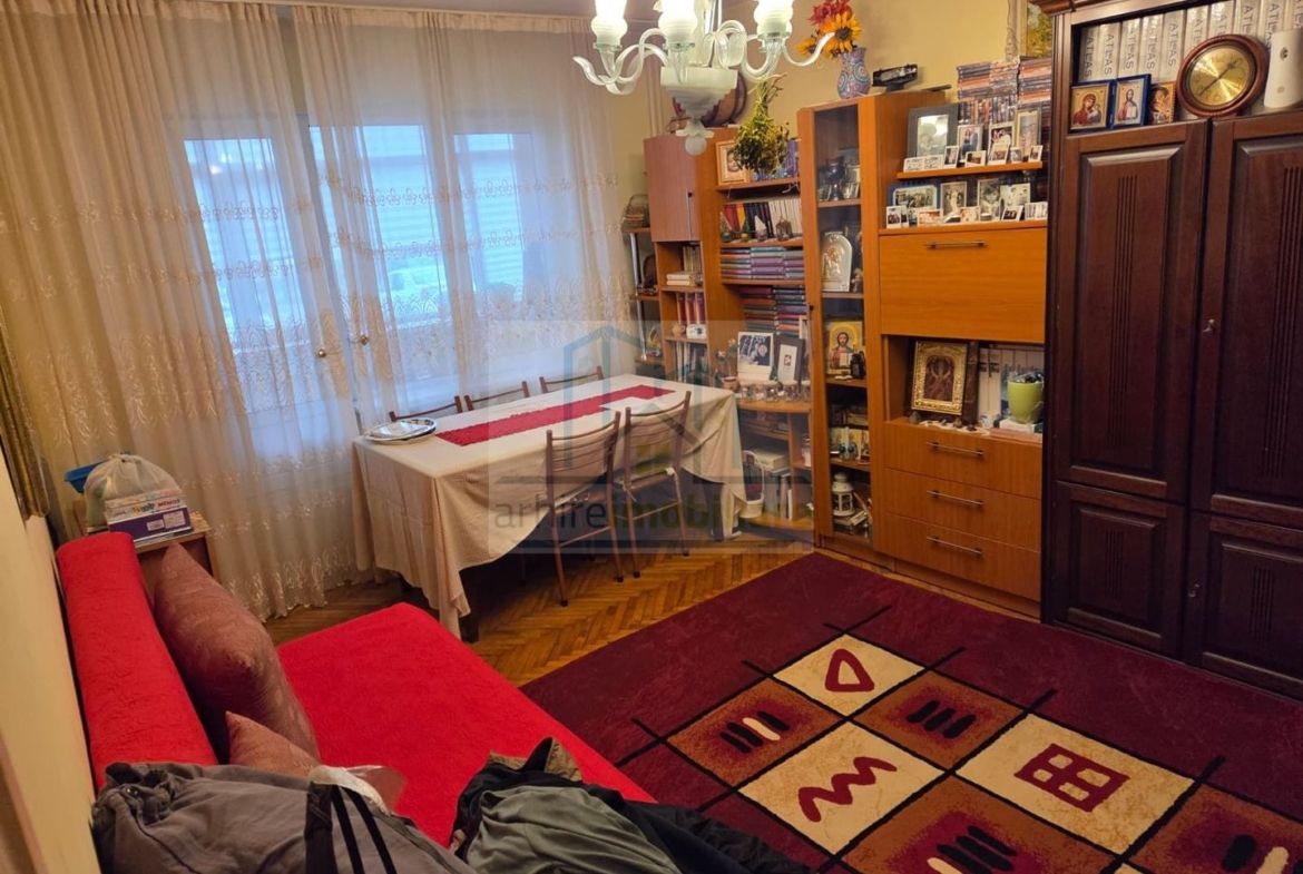 Apartament 3 camere spațios | 63 mp + balcon | bloc 1981 | Olteniței –