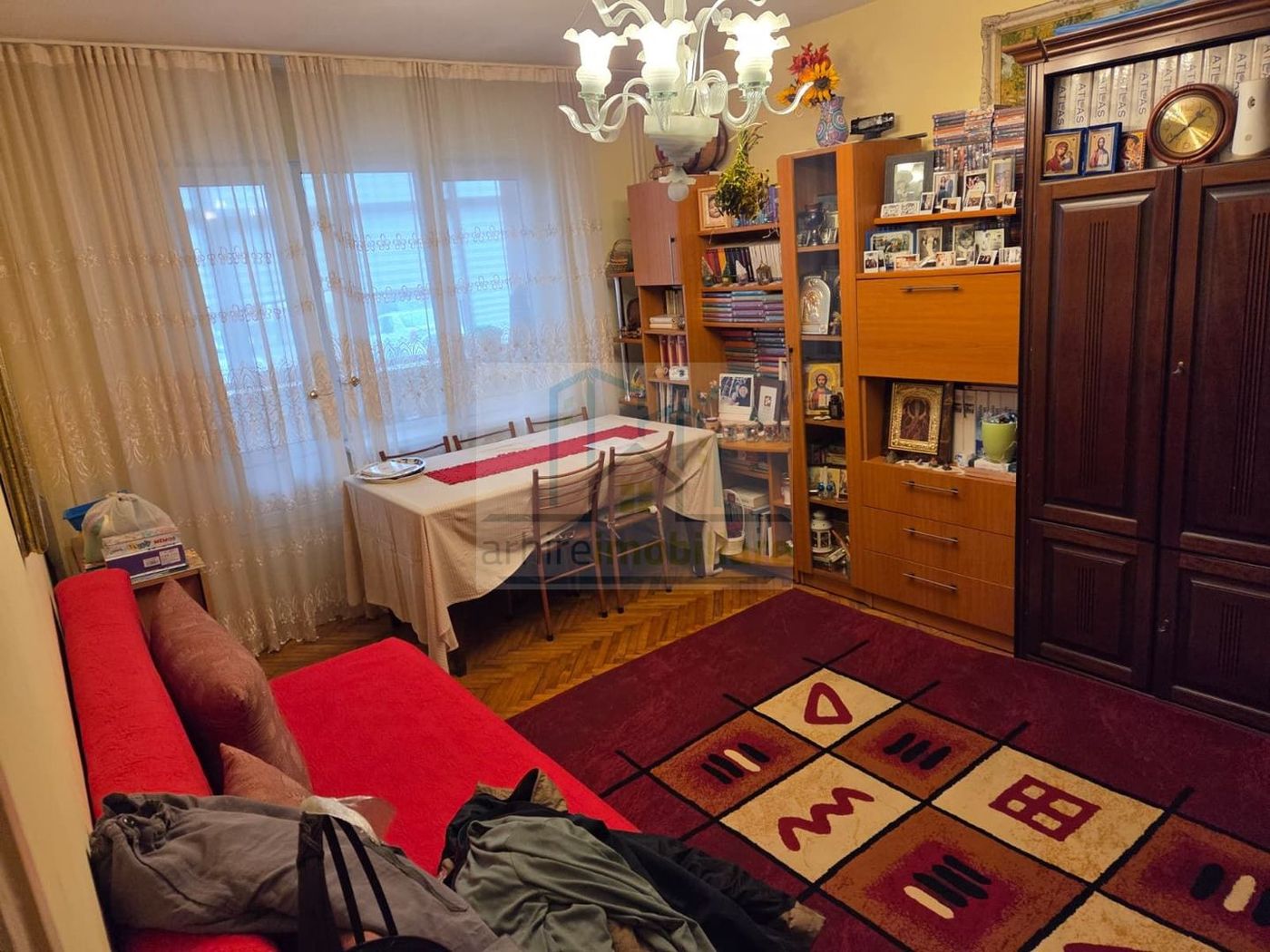 Apartament 3 camere spațios | 63 mp + balcon | bloc 1981 | Olteniței –