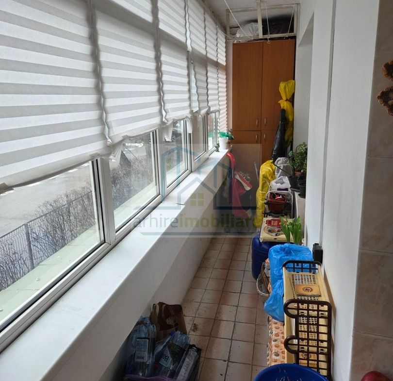 Apartament 3 camere spațios | 63 mp + balcon | bloc 1981 | Olteniței –