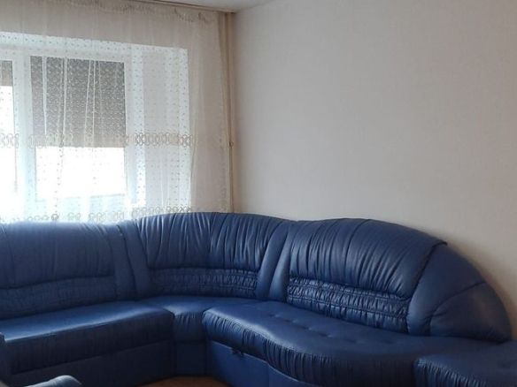 De inchiriat apartament 3 camere, Micro 20, 2100 lei