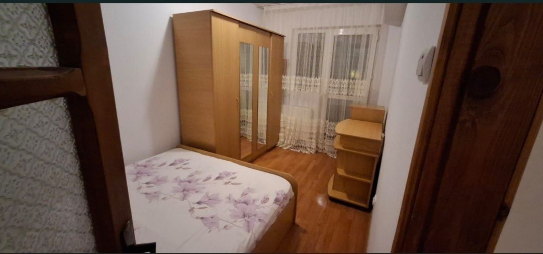 De inchiriat apartament 3 camere, Micro 20, 2100 lei