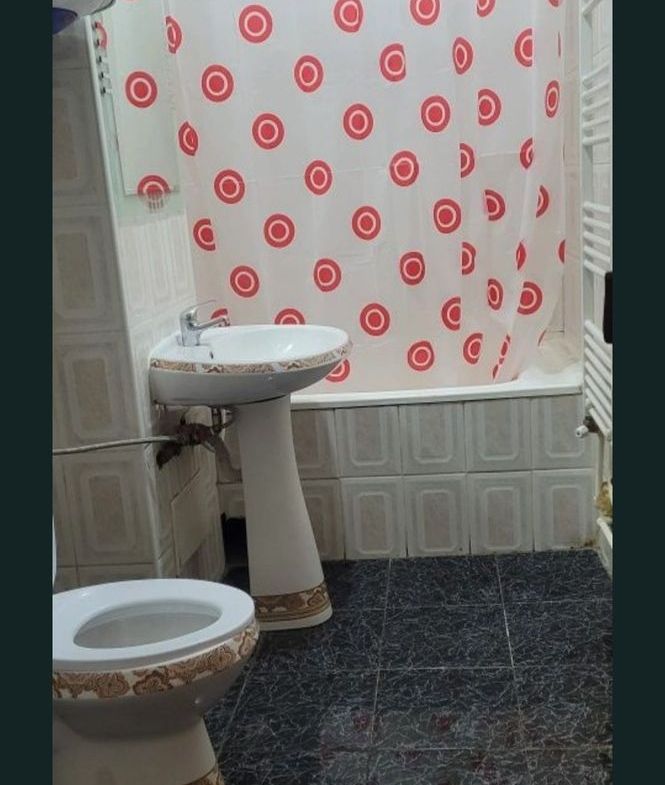 De inchiriat apartament 3 camere, Micro 20, 2100 lei