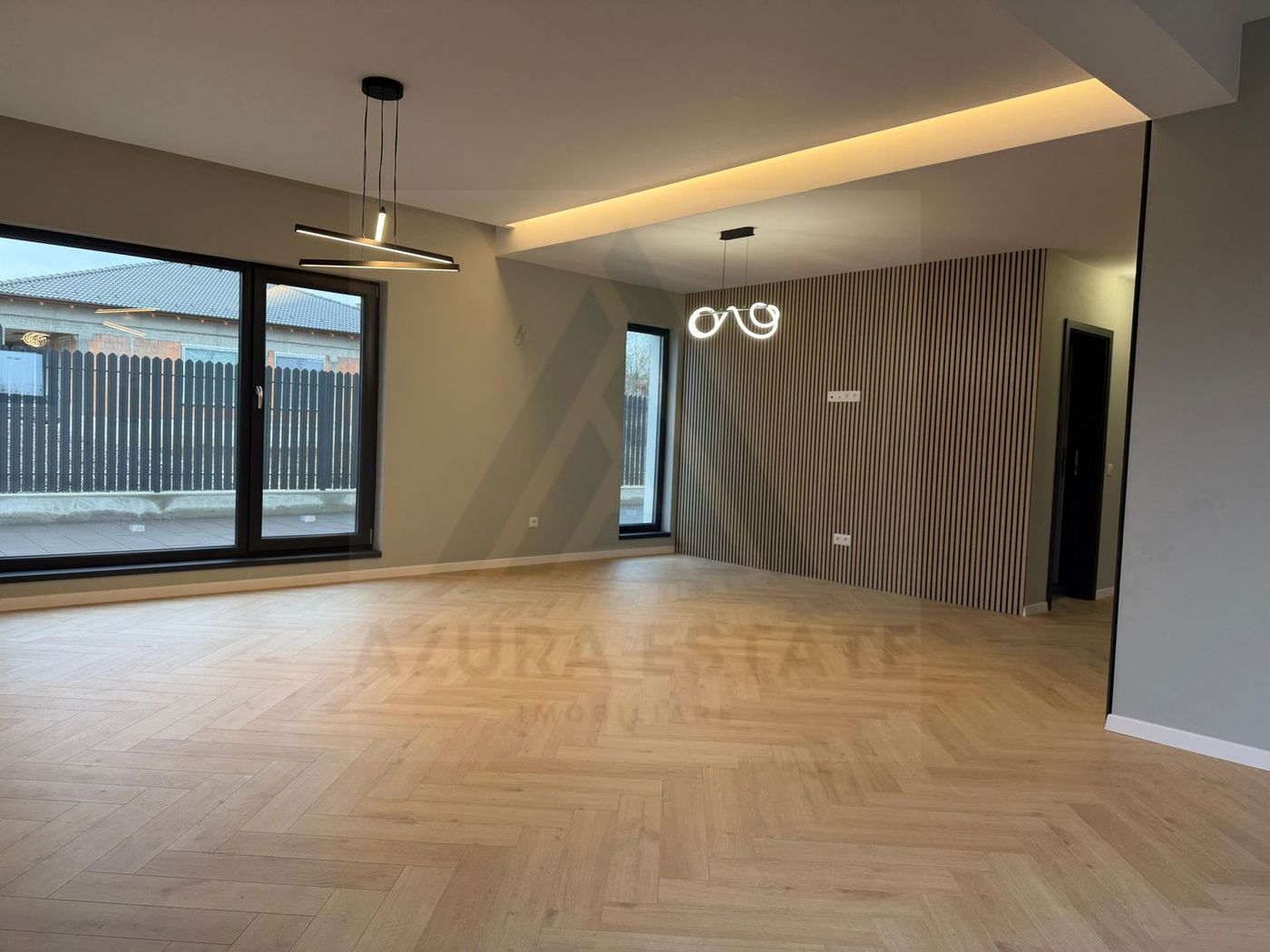 Apartament la vila 4 camere 3 bai si curte 200 mp in Arhitectilor