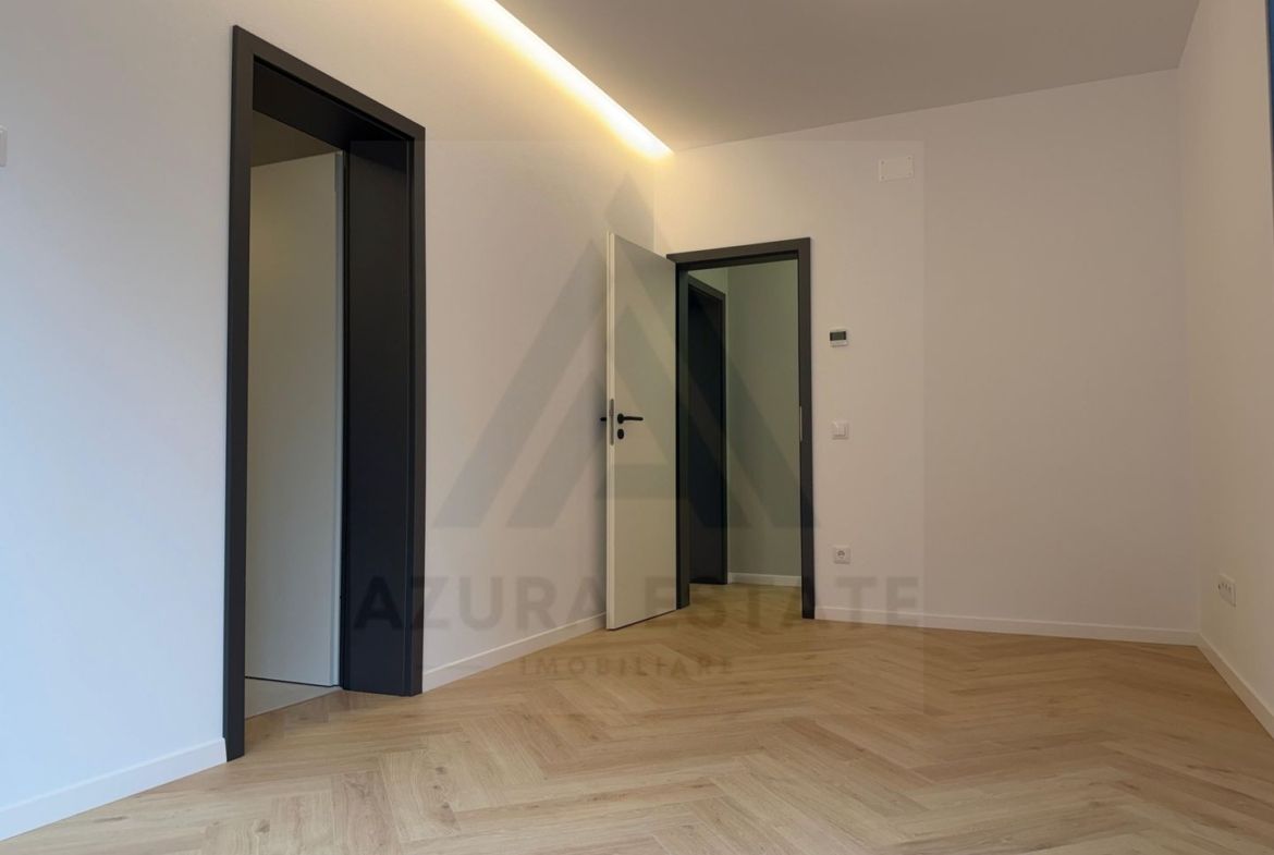 Apartament la vila 4 camere 3 bai si curte 200 mp in Arhitectilor