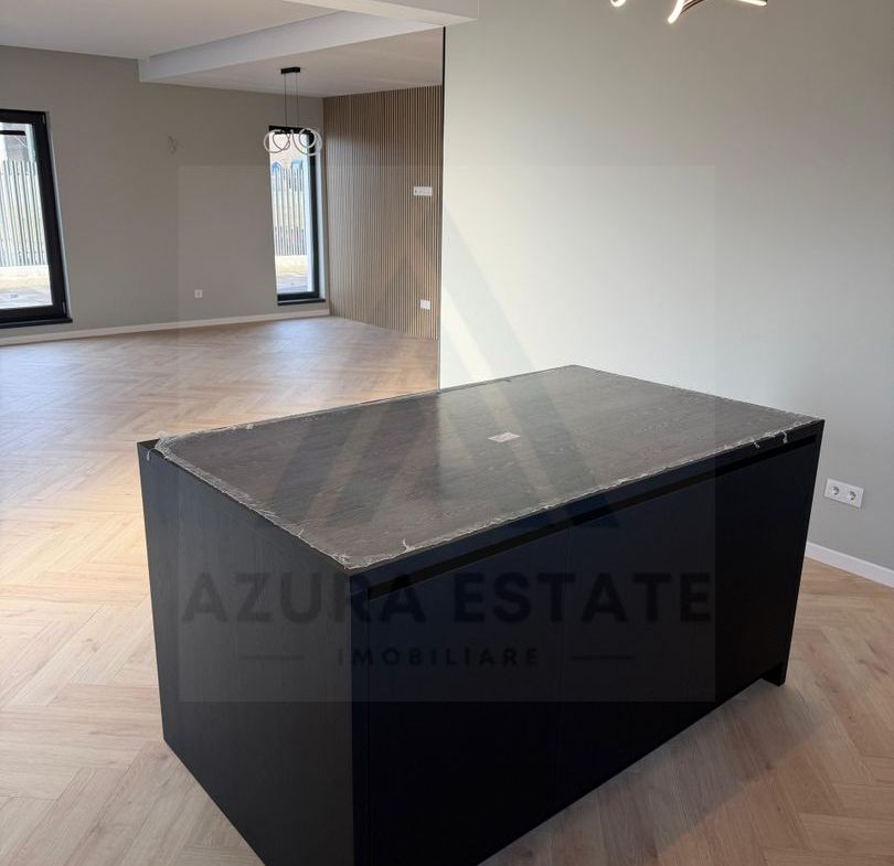 Apartament la vila 4 camere 3 bai si curte 200 mp in Arhitectilor
