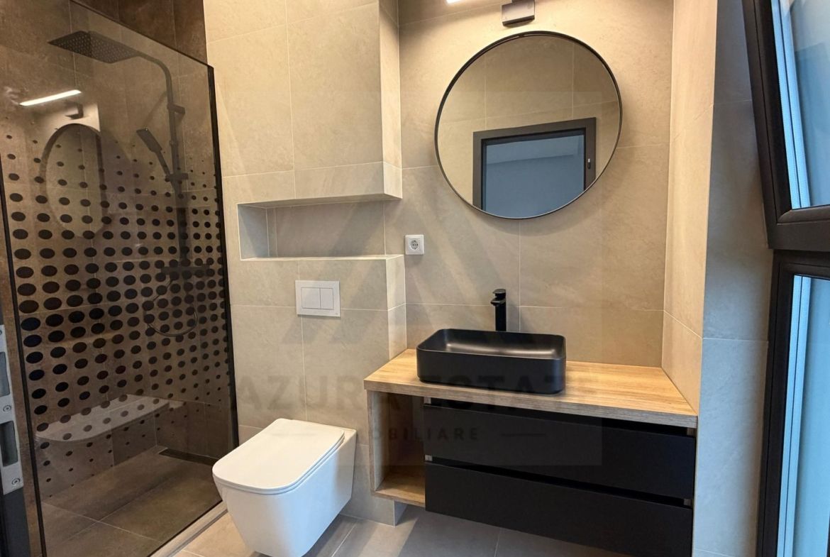 Apartament la vila 4 camere 3 bai si curte 200 mp in Arhitectilor