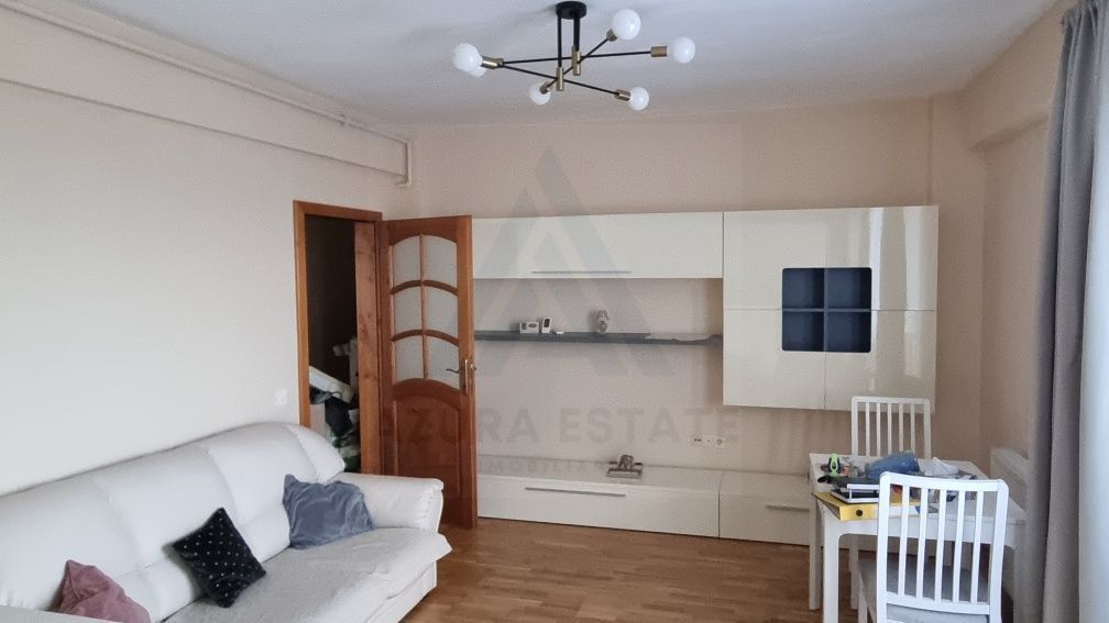 Apartament 3 camere 67 mp utili loc de parcare si balcon zona Turnisor