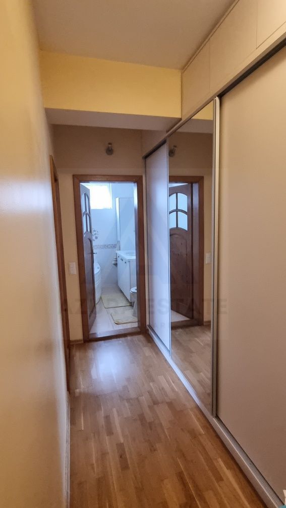 Apartament 3 camere 67 mp utili loc de parcare si balcon zona Turnisor