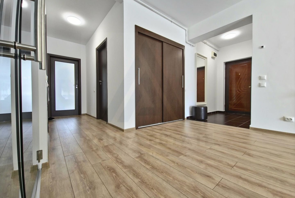 Apartament premium 3 camere 93 mp utili 3 terase etaj 2 zona Hipodrom