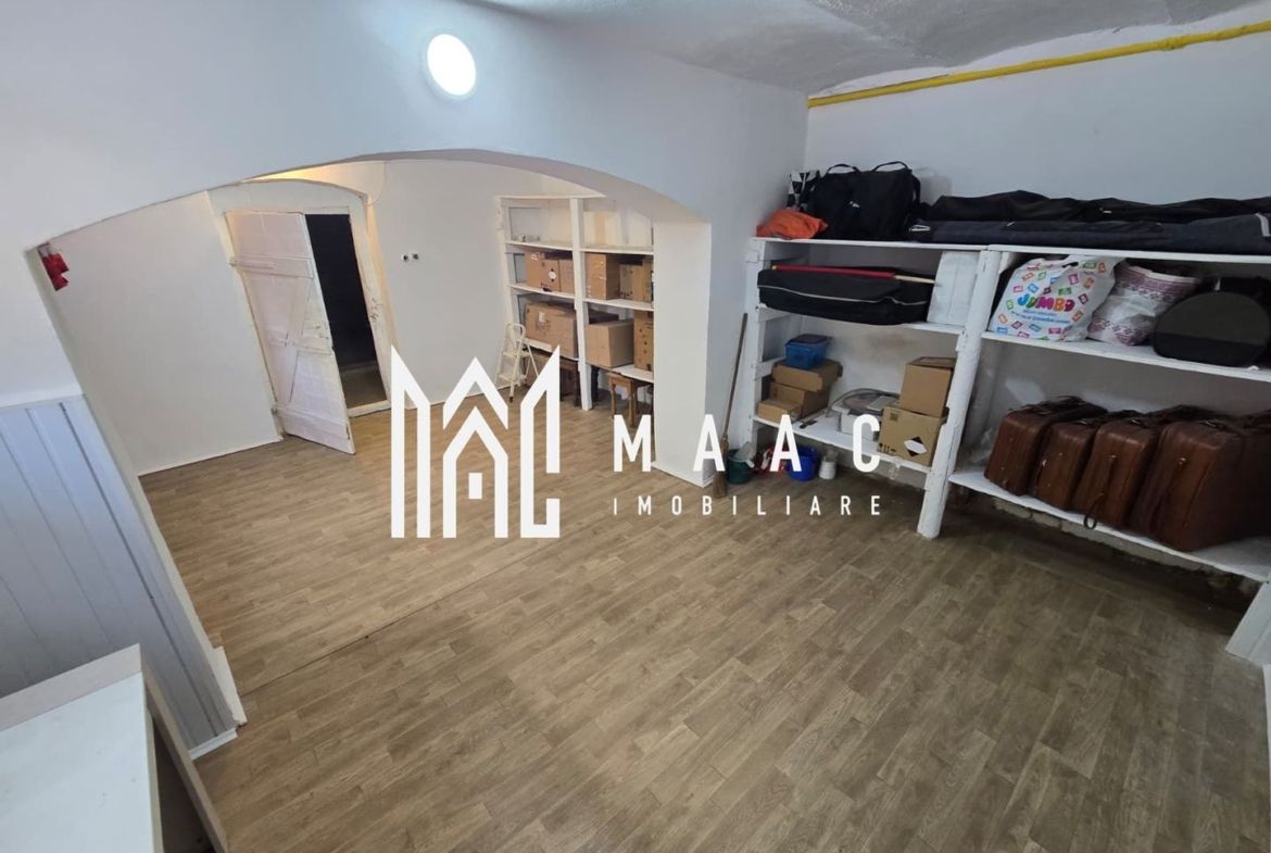 Apartament 4 camere 156 mpu zona Centrala Garaj Pivnita